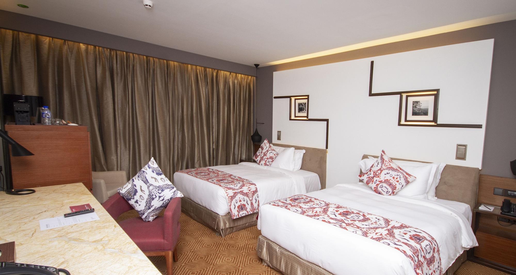 เมอเวนปิค โฮเต็ล แอนด์ คอนเวนชั่น เซ็นเตอร์ เคแอลไอเอ Hotel เซปัง ภายนอก รูปภาพ Deluxe Room